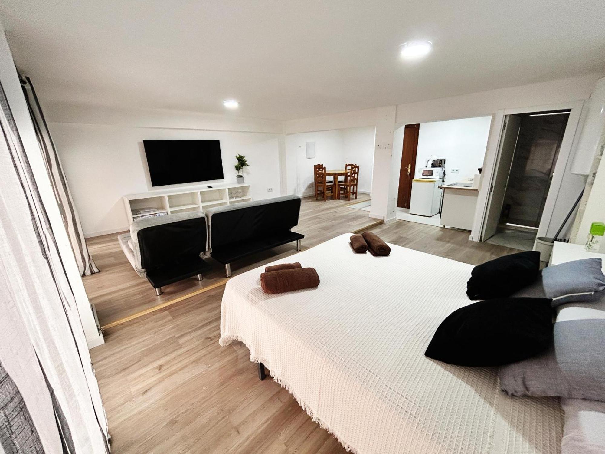 Pura Vida Apartment Торемолинос Екстериор снимка
