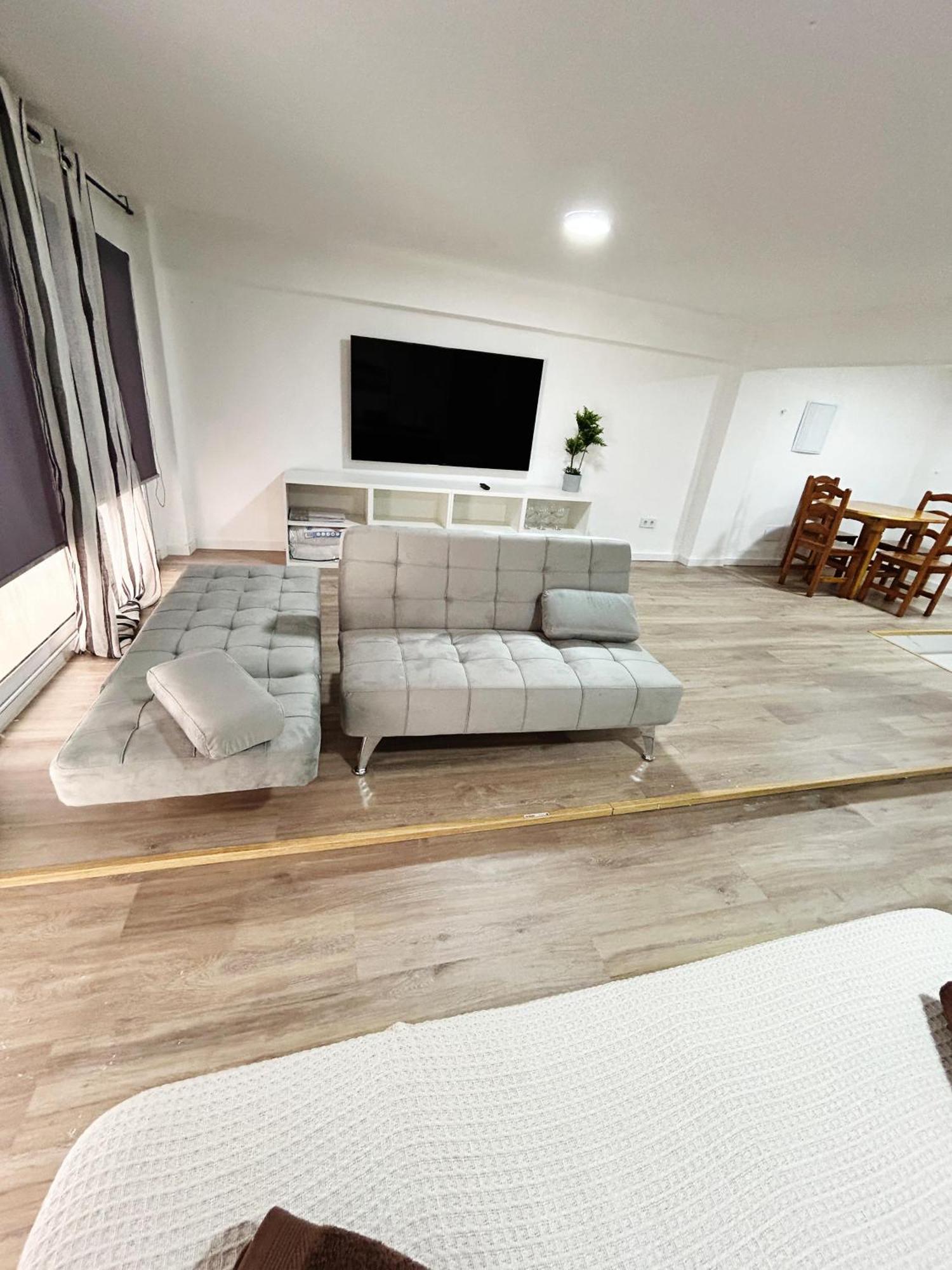 Pura Vida Apartment Торемолинос Екстериор снимка