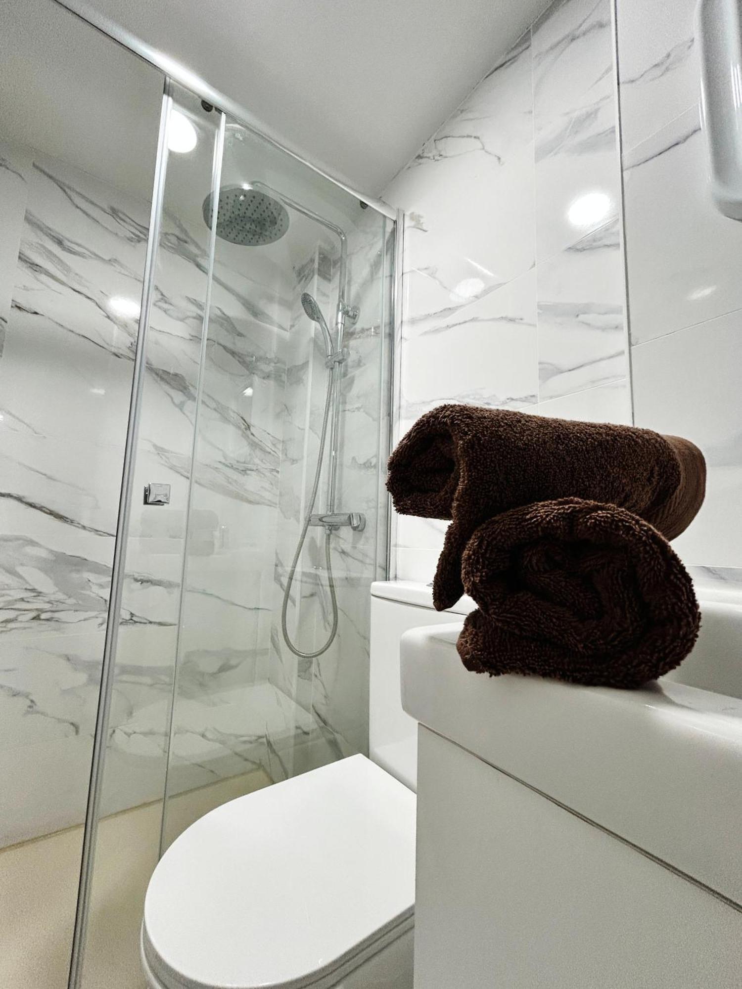 Pura Vida Apartment Торемолинос Екстериор снимка